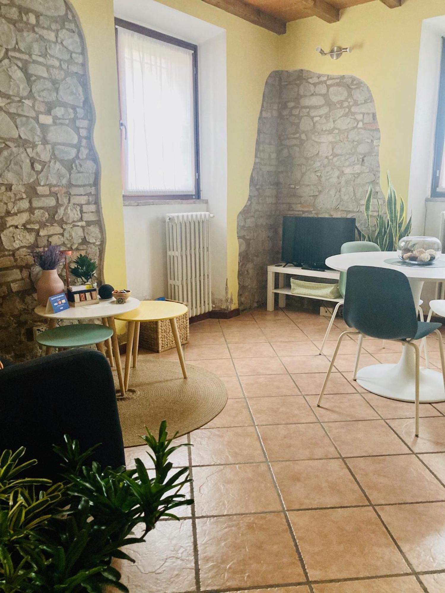 Residenza Borgo 9 Apartment Collecchio Luaran gambar